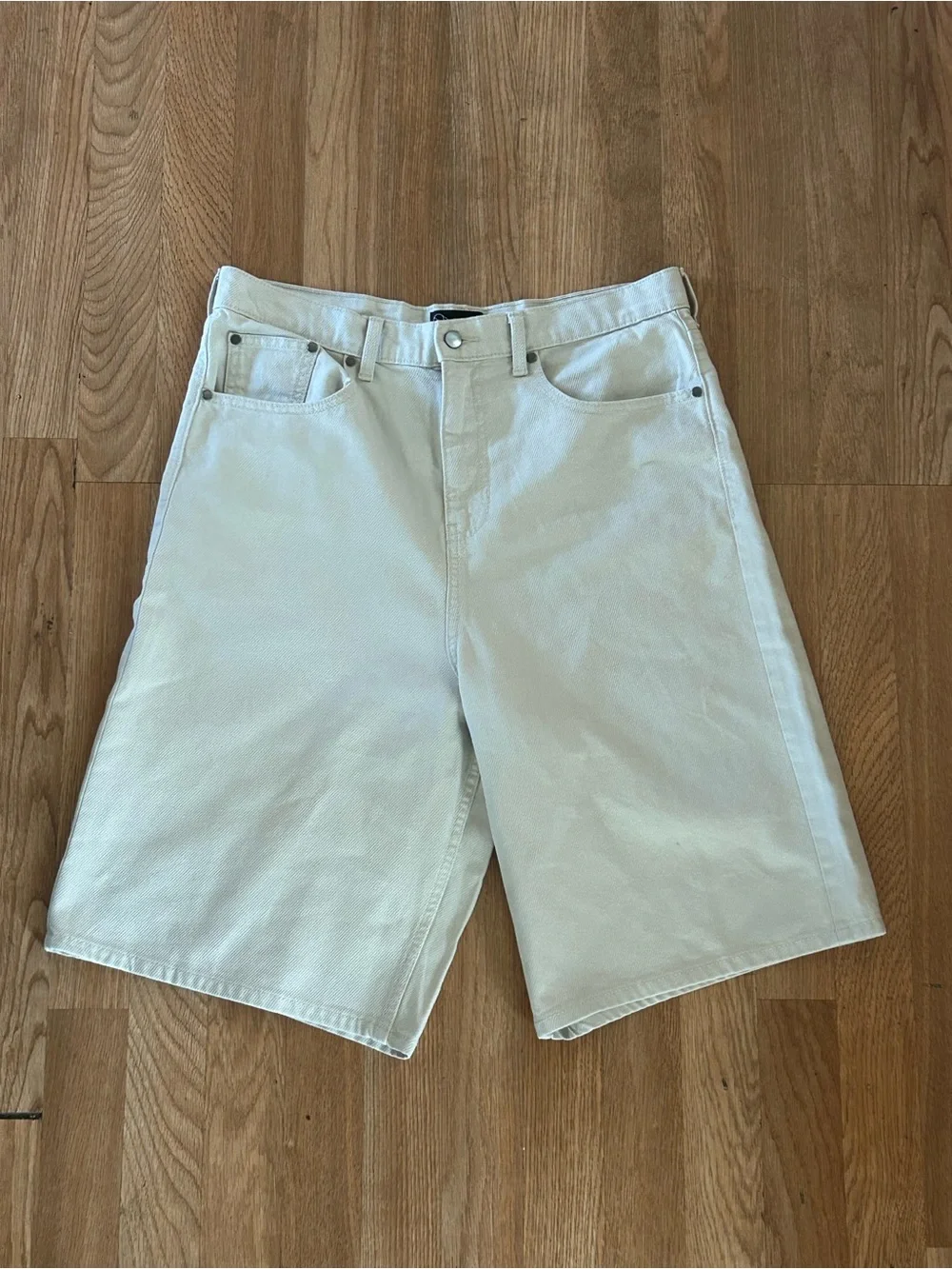 Men's Cream Casual Shorts / size / 32 / new